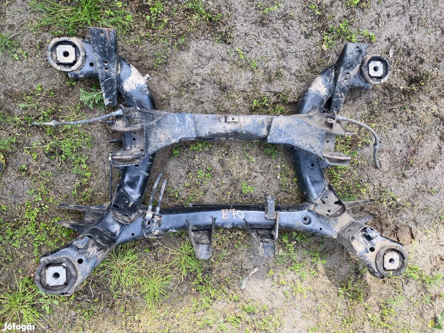 BMW E70 ,3.0D hátsó bölcső