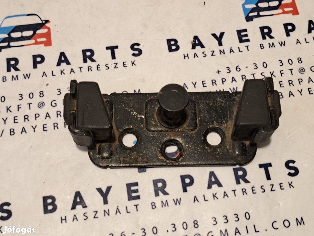 BMW E81 E82 E87 E90 E92 csomagtér csomagtartó zár ütköző fül