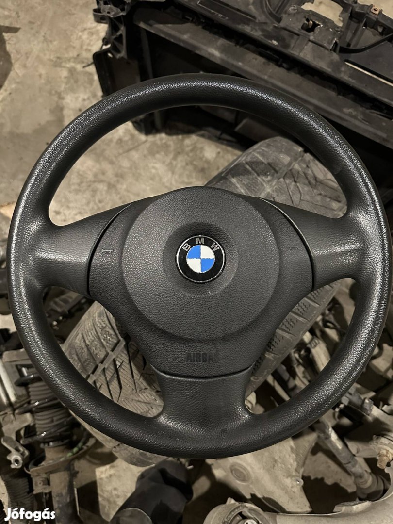 BMW E81 E87 kormány