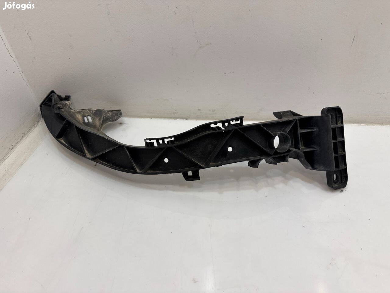 BMW E82 E88 jobb fényszóró tartó