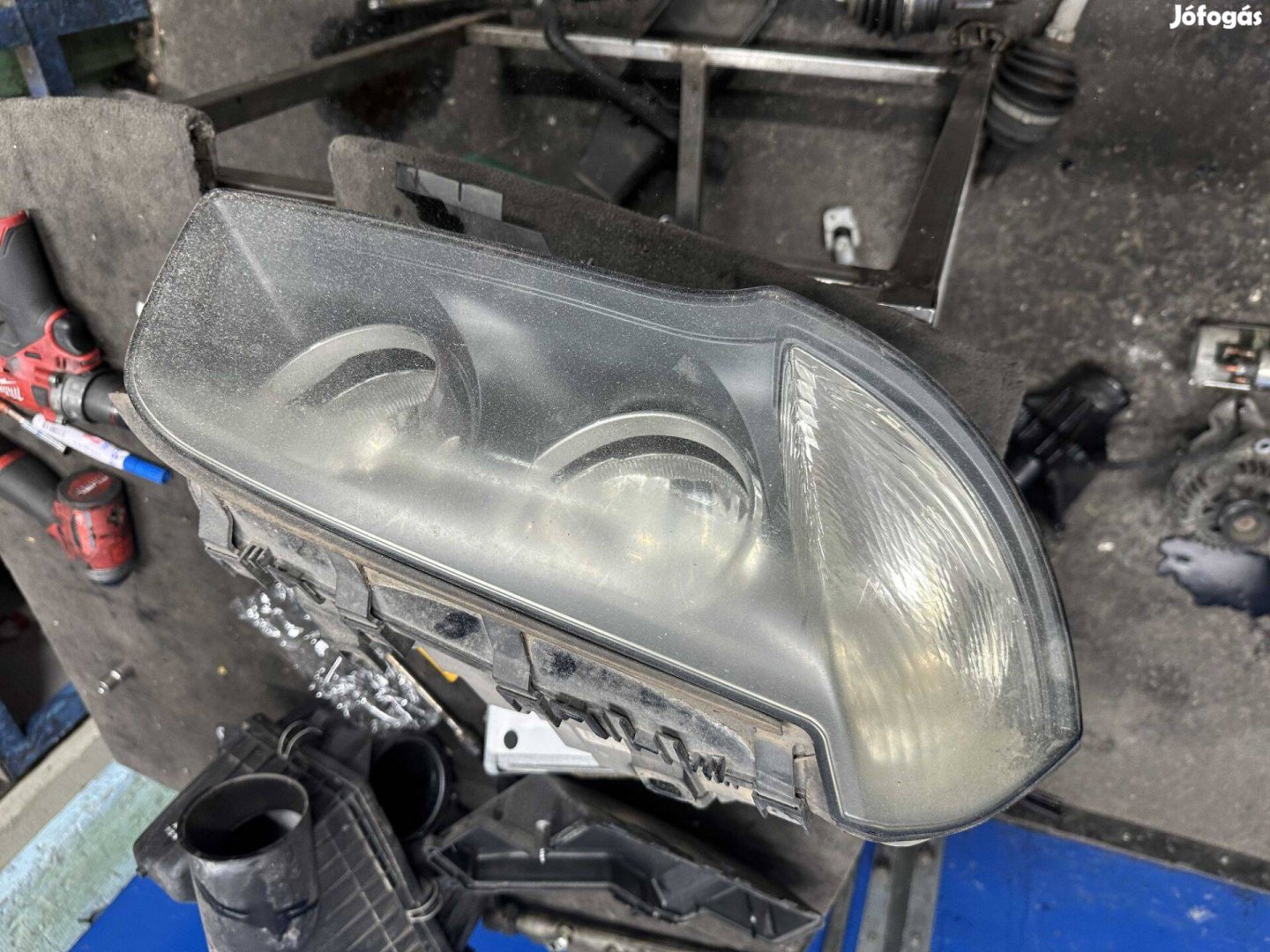 BMW E83 Jobb fényszóró