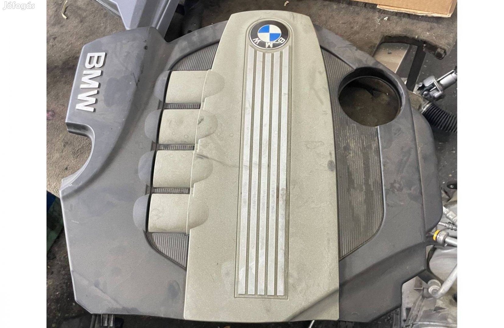 BMW E87 Motor burkolat