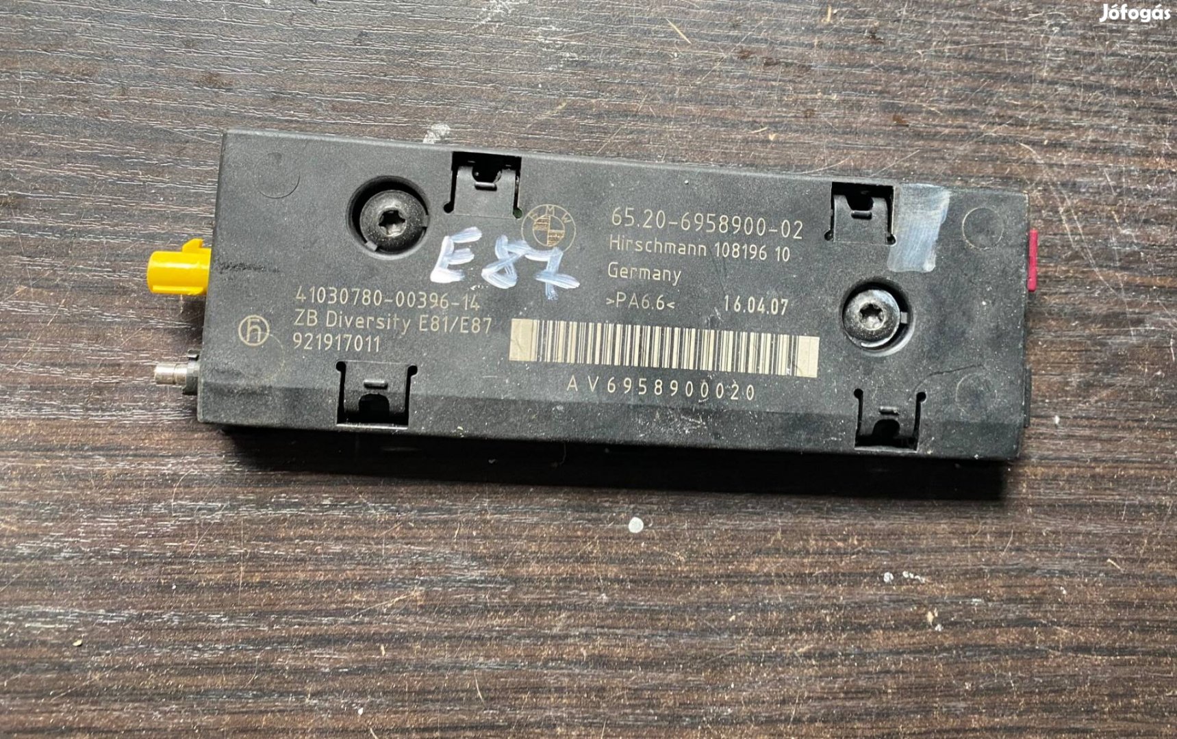 BMW E87 antenna modul