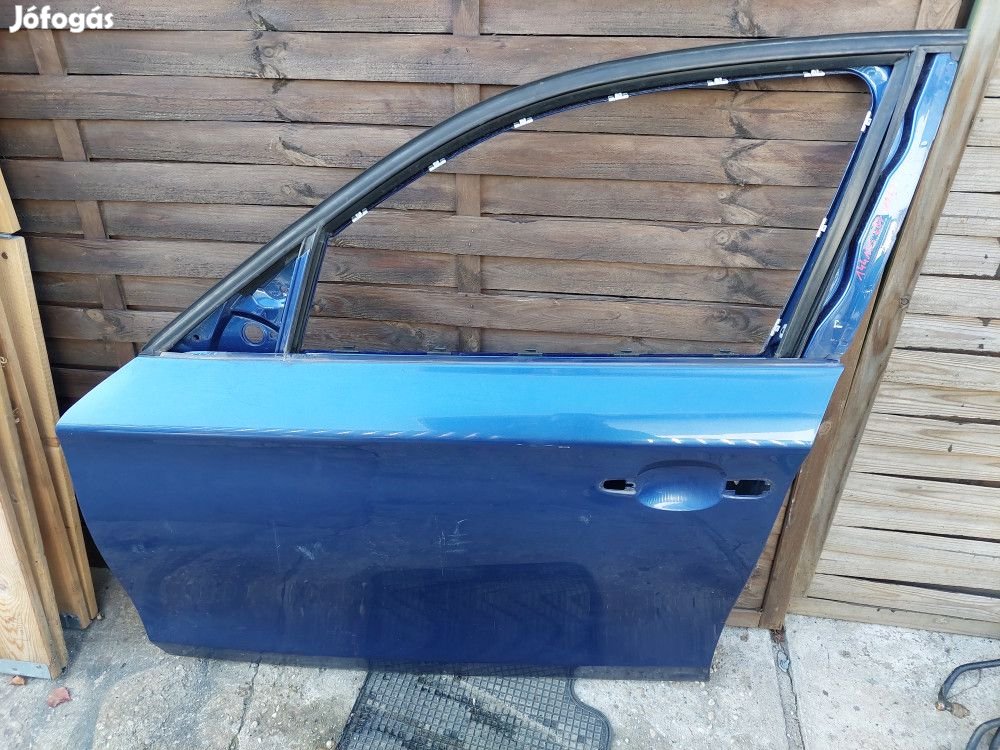 BMW E87 kék montegoblau bal első ajtó