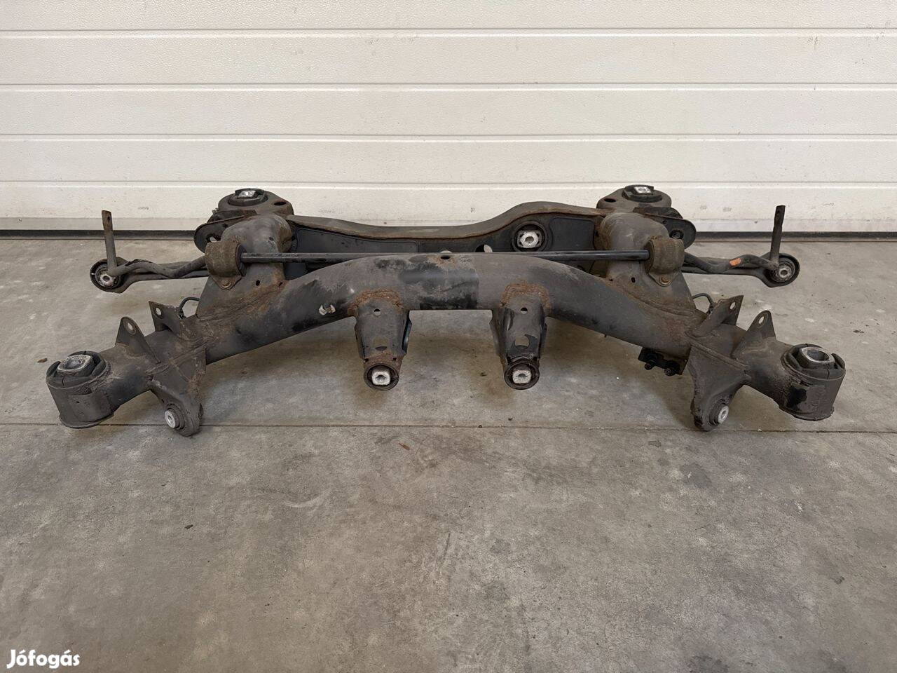 BMW E8x E9x E90 E91 E92 E93 Hátsó Bölcső