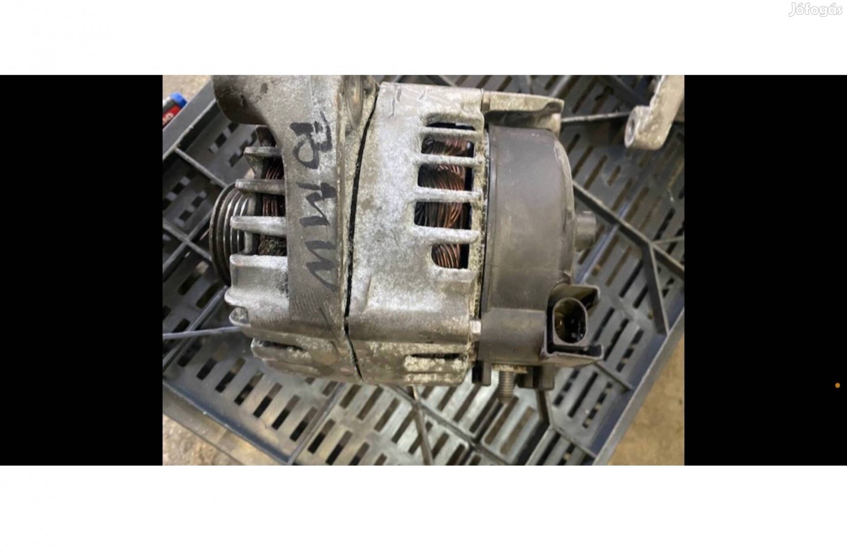 BMW E90 E60 E61 2543461 C generátor posta megoldható