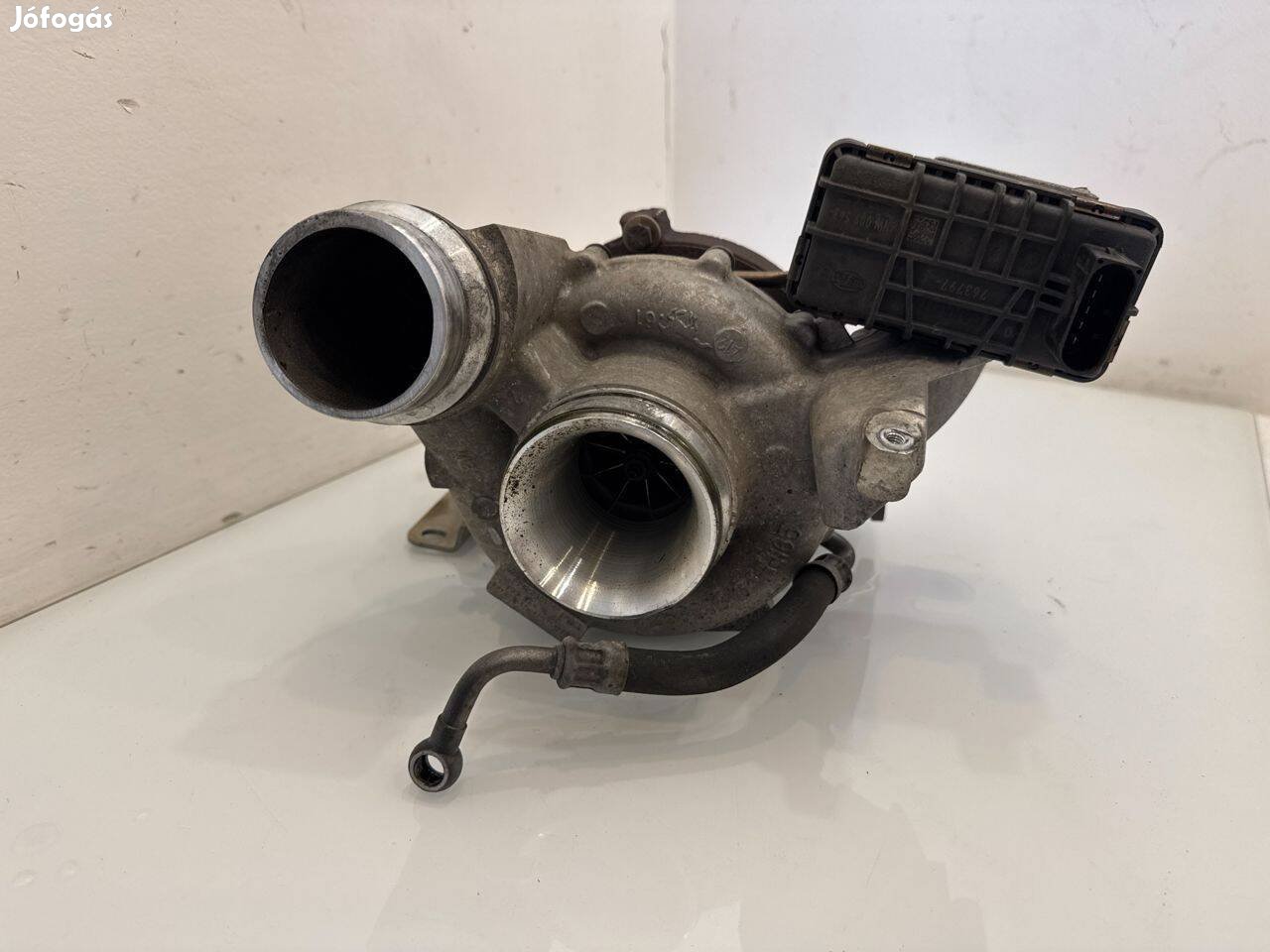 BMW E90 E91 E92 E93 330d N57D30A 245le turbó
