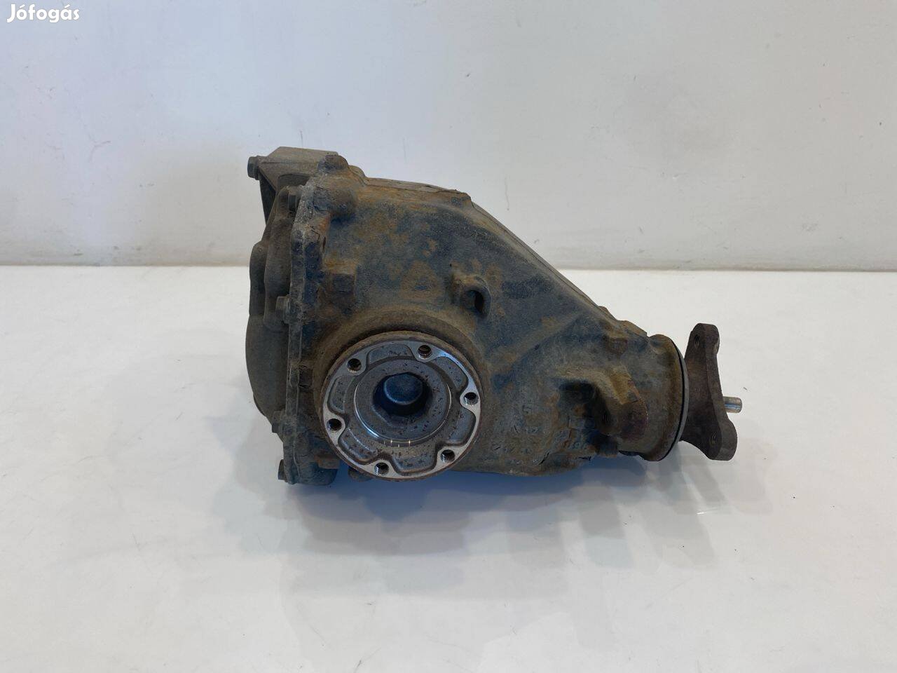 BMW E90 E91 E92 E93 330d N57D30A automata hátsó differenciálmű
