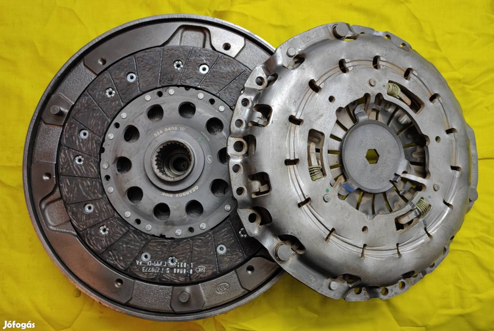 BMW E90 E91 E92 E93 F30 F31 F80 F34 új luk kuplungszett