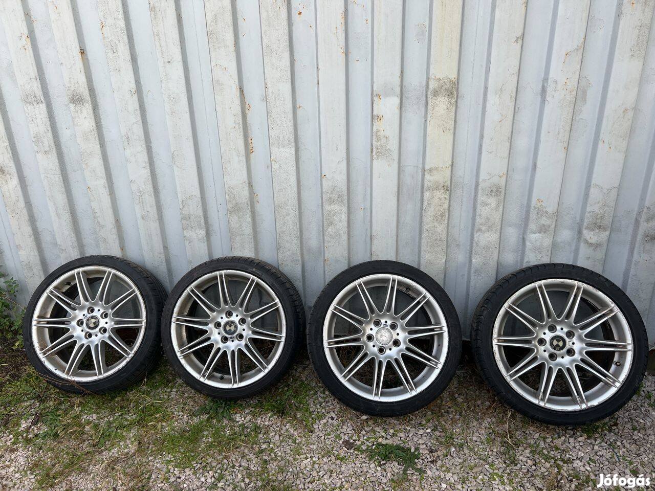 BMW E90 E91 E92 E93 M style 225 alufelni szett