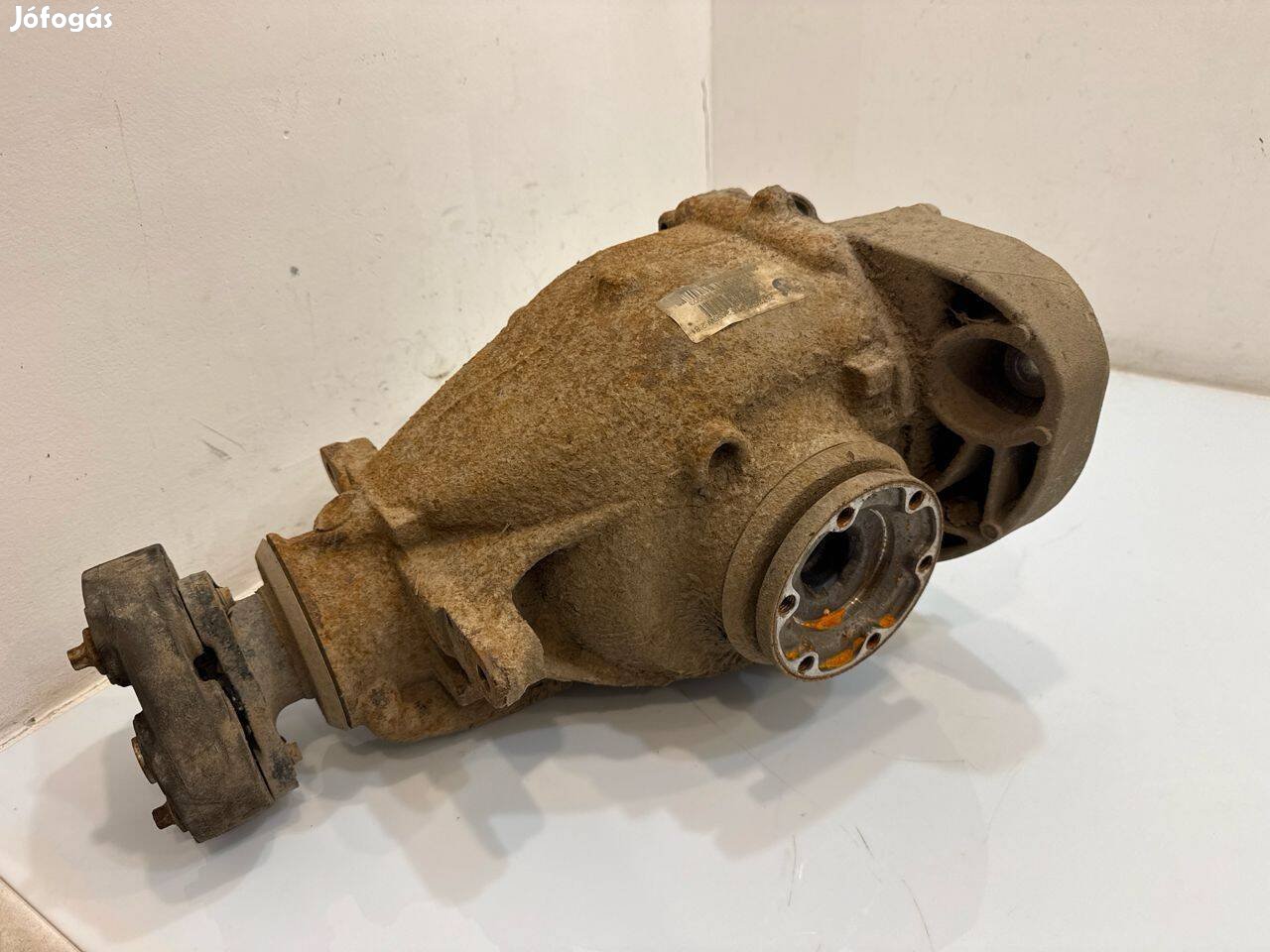 BMW E90 E91 E92 E93 N57D30A 245le 330d automata hátsó differenciálmű