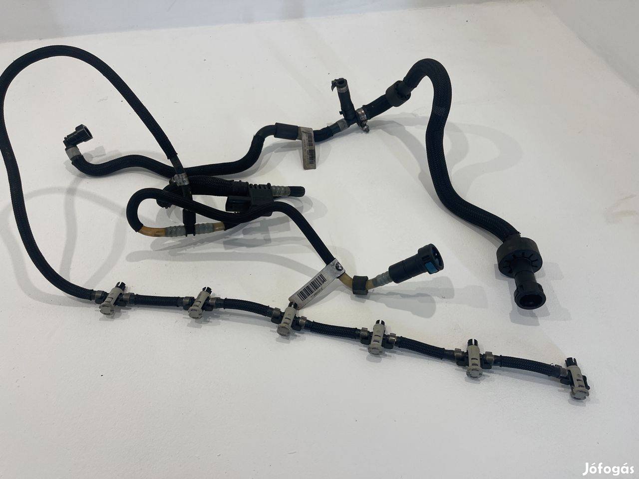 BMW E90 E91 E92 E93 N57D30A 330d üzemanyag cső