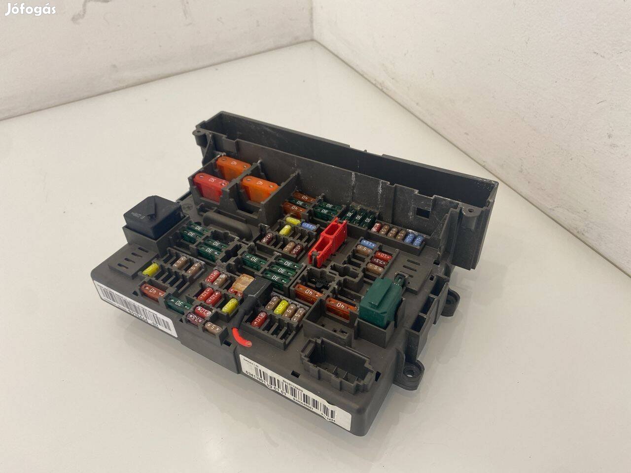 BMW E90 E91 E92 E93 benzines biztosíték tábla 1149119444