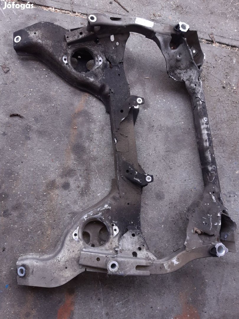 BMW E90 Első Bölcső