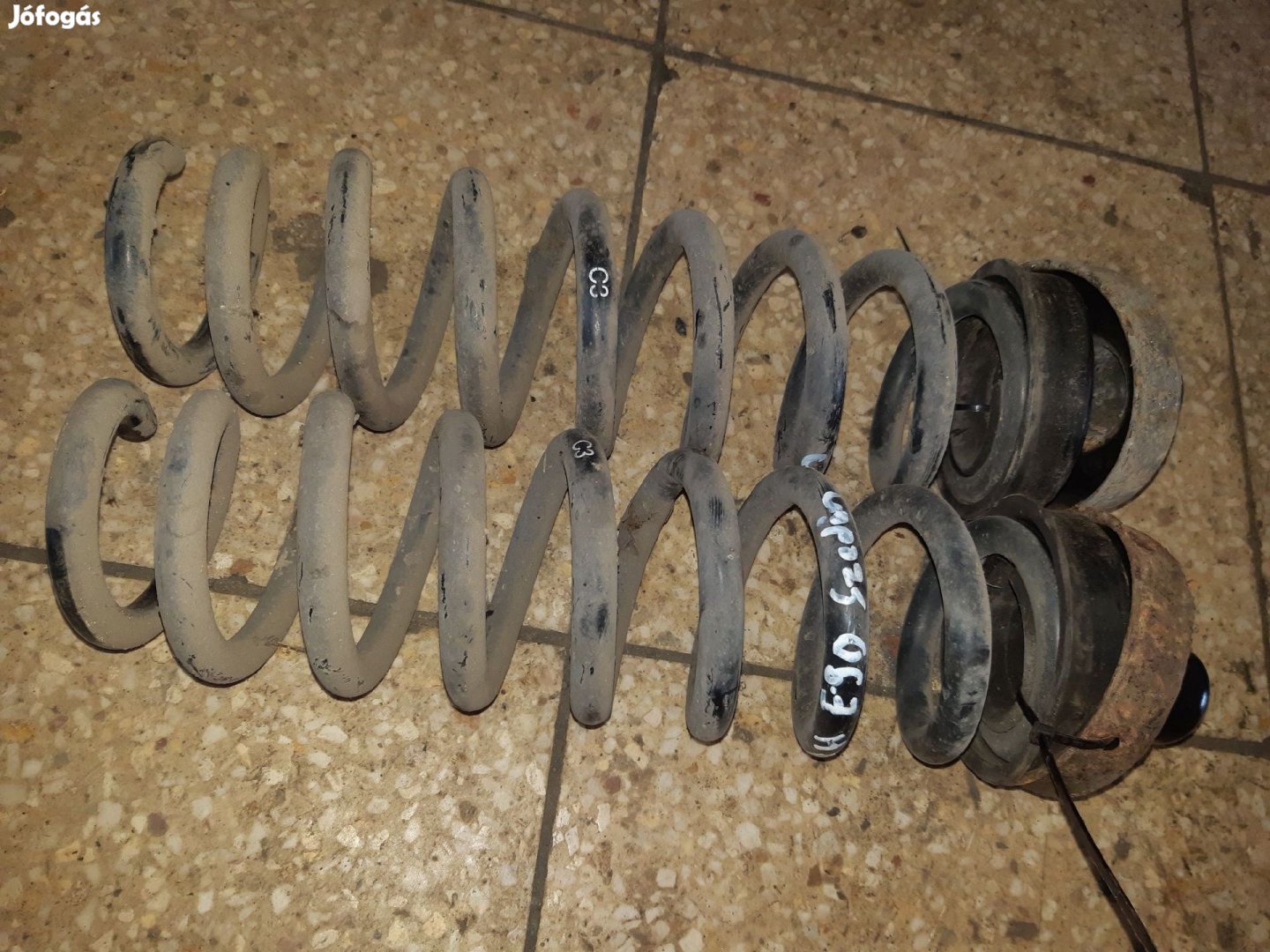 BMW E90 Hátsó Rugó Pár