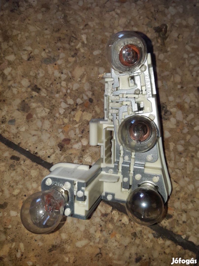 BMW E90 Jobb Hátsó Lámpa Foglalat