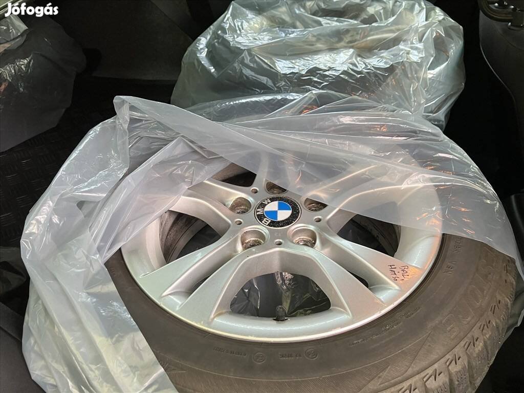 BMW E90 Style 268 gyári felni téli gumival