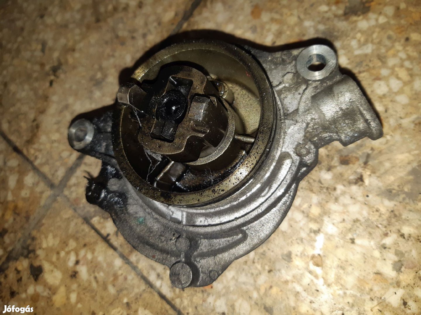 BMW E90 Vákumpumpa