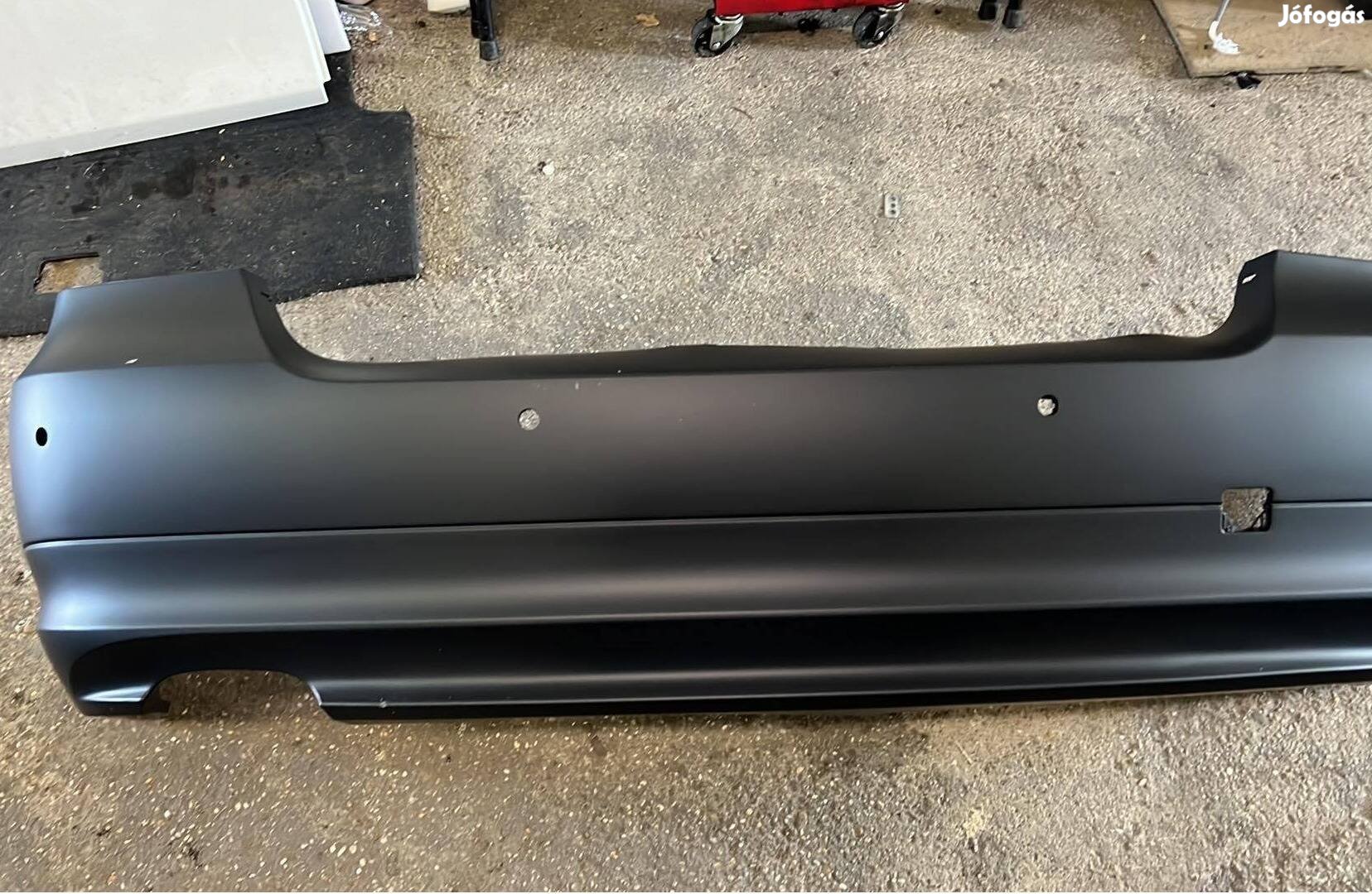 BMW E90 hátsó lökhárító
