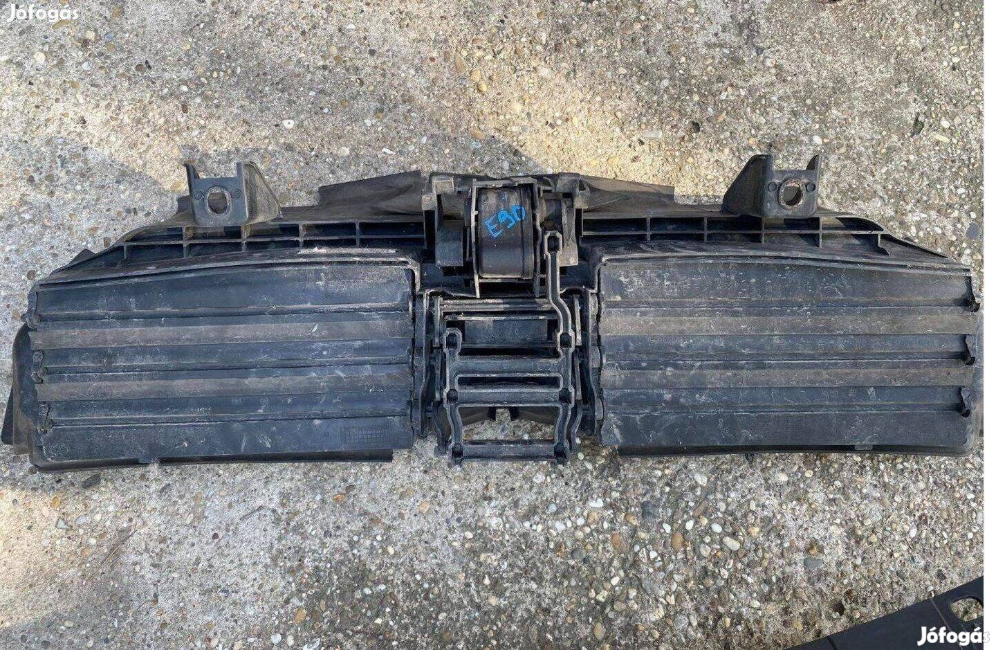BMW E90 hűtőtakaró zsalu