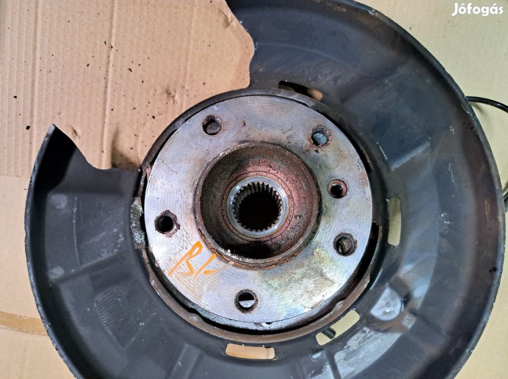 BMW E91 318i 320i N43 N46 N46N bal hátsó csonkállvány tengelycsonk ke