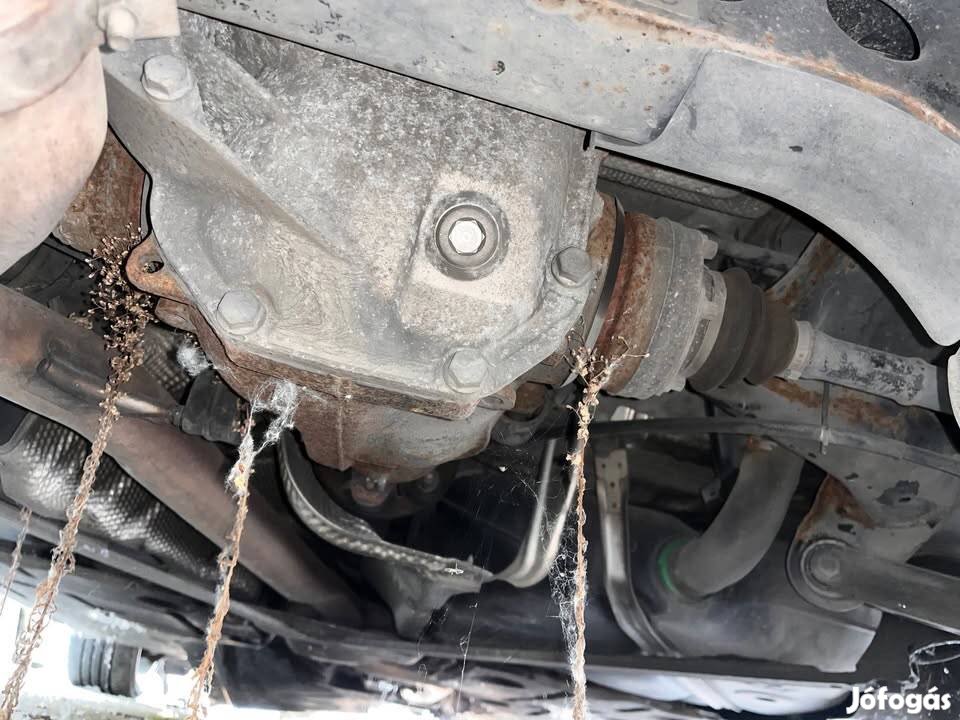BMW E92 330/35d differenciálmű féltengelyekkel