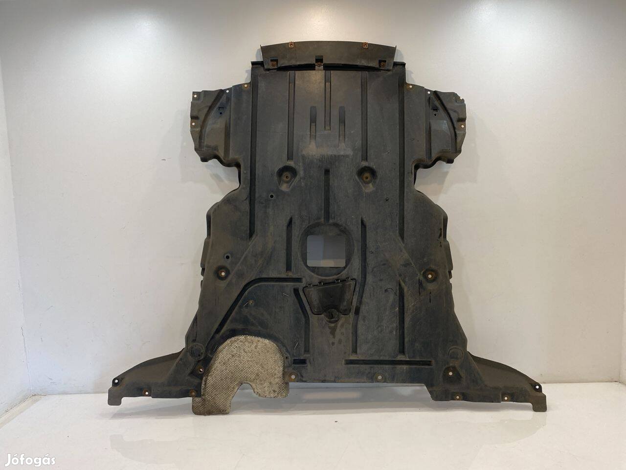 BMW E92 E93 330d N57D30A 245le alsó motorburkolat
