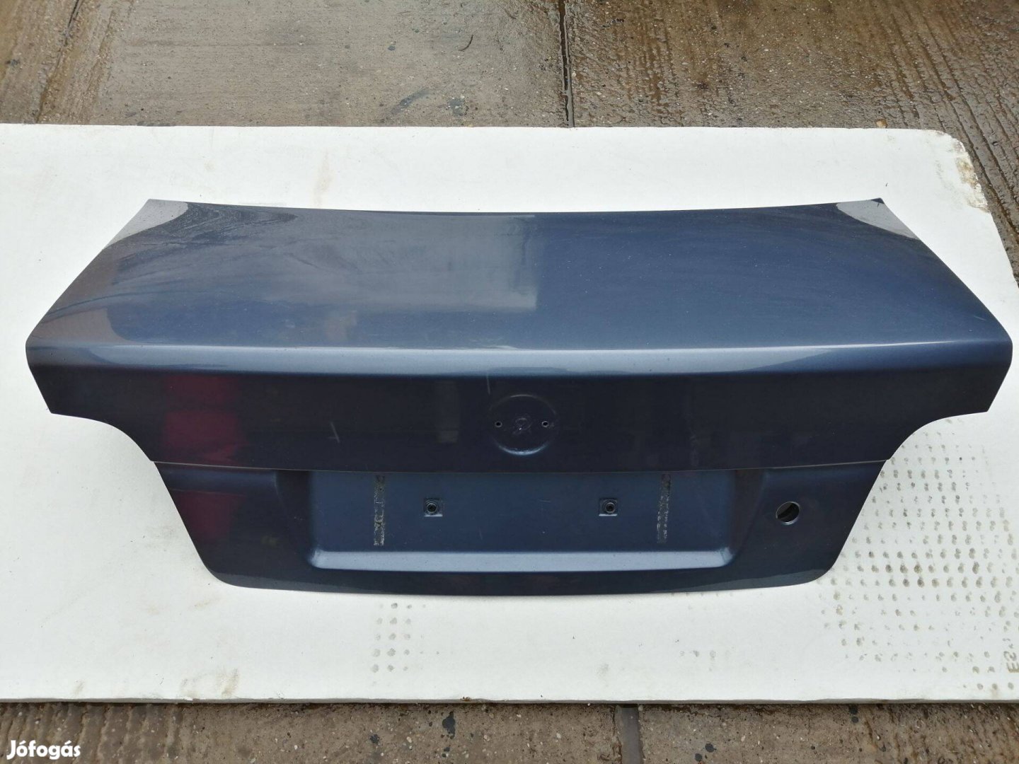 BMW E 39 csomagtér ajtó kék Stahlblau Metalic