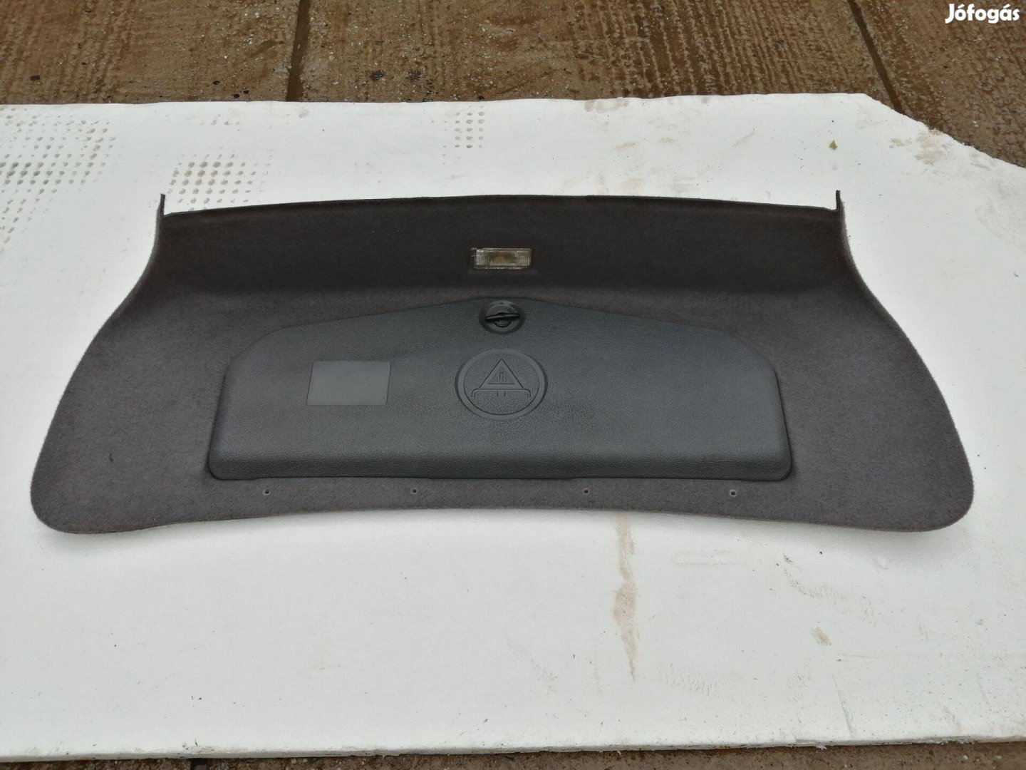 BMW E 39 sedan szürke csomagtér kárpit és szerszámtartó