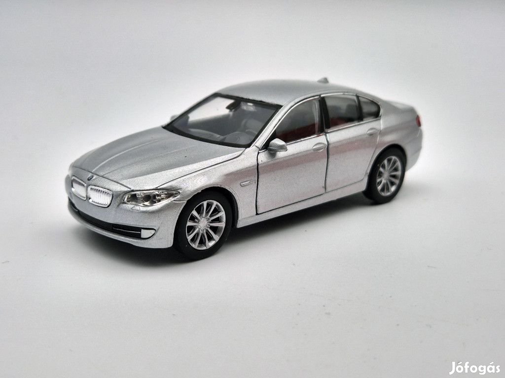 BMW F10 535i (2010) -  Welly - 1:32
