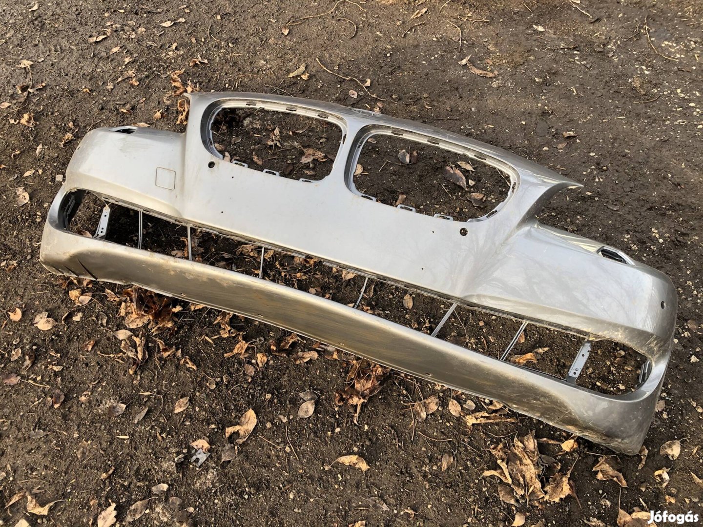 BMW F10 F11 első lökhárító héj 