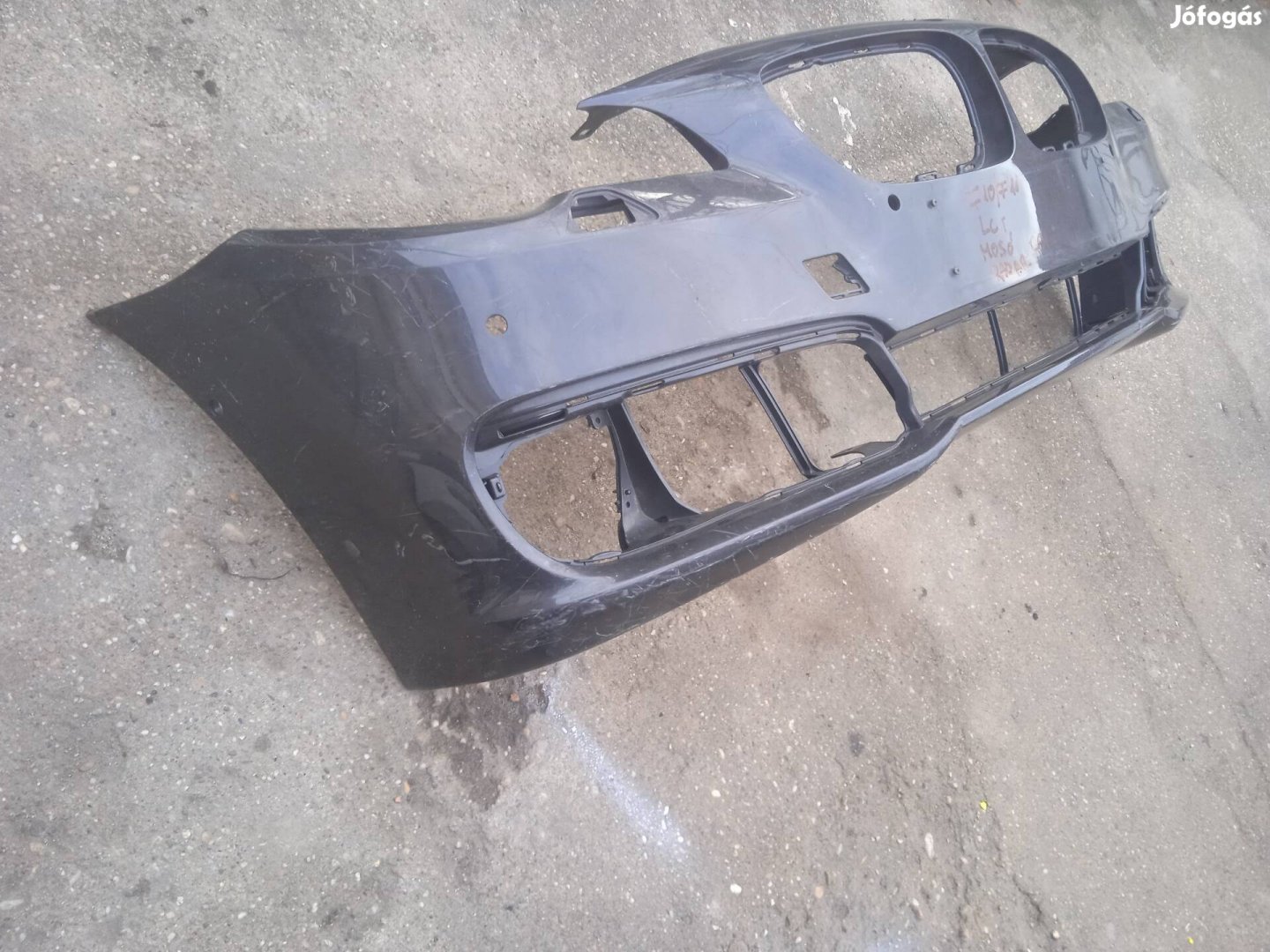 BMW F10 F11 facelift első lökhárító