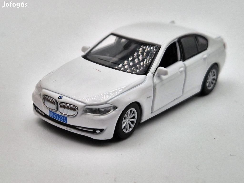 BMW F10 - fehér -  Tiny Toys - 1:64
