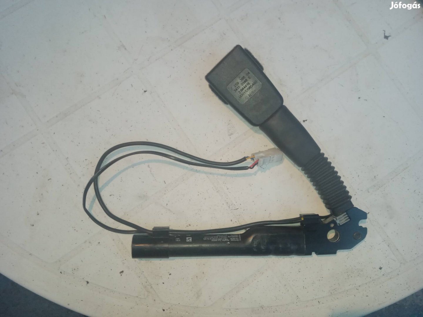 BMW F20 F30 öv fesztitő, biztonsági öv patron