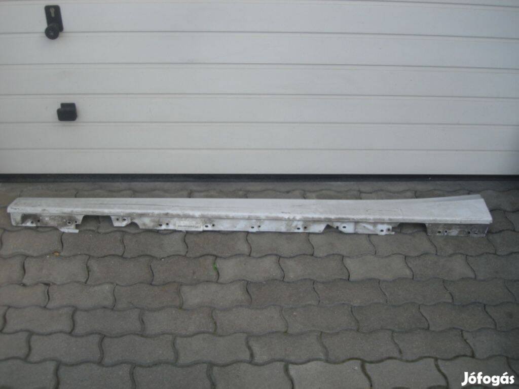 BMW F20 bal küszöbborítás