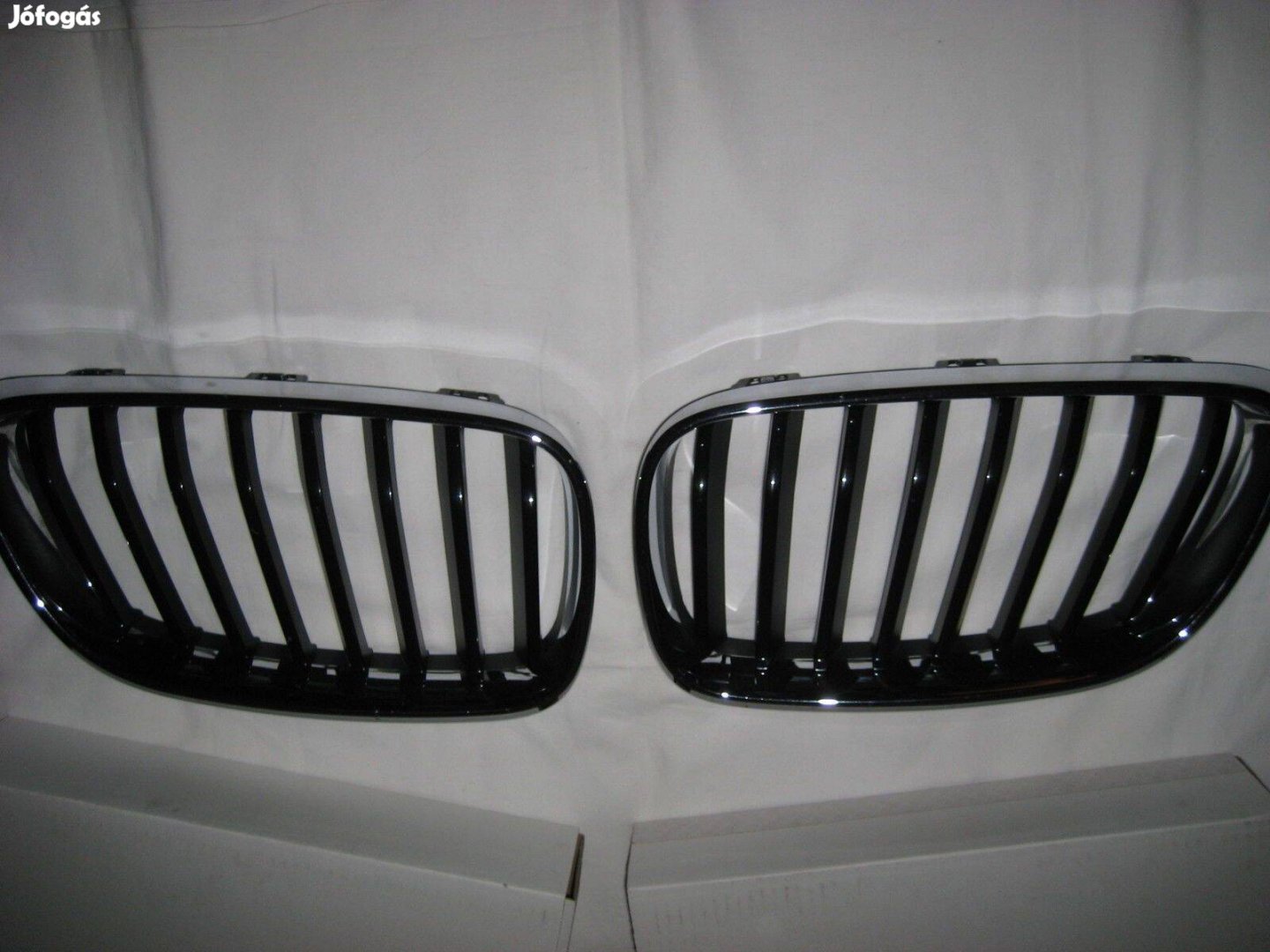 BMW F22, F23 (2-es BMW) díszrács / vese / hűtőrács Sport 8 pálca