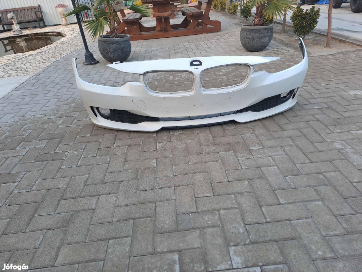 BMW F30 31 LCI első lökhárító héj