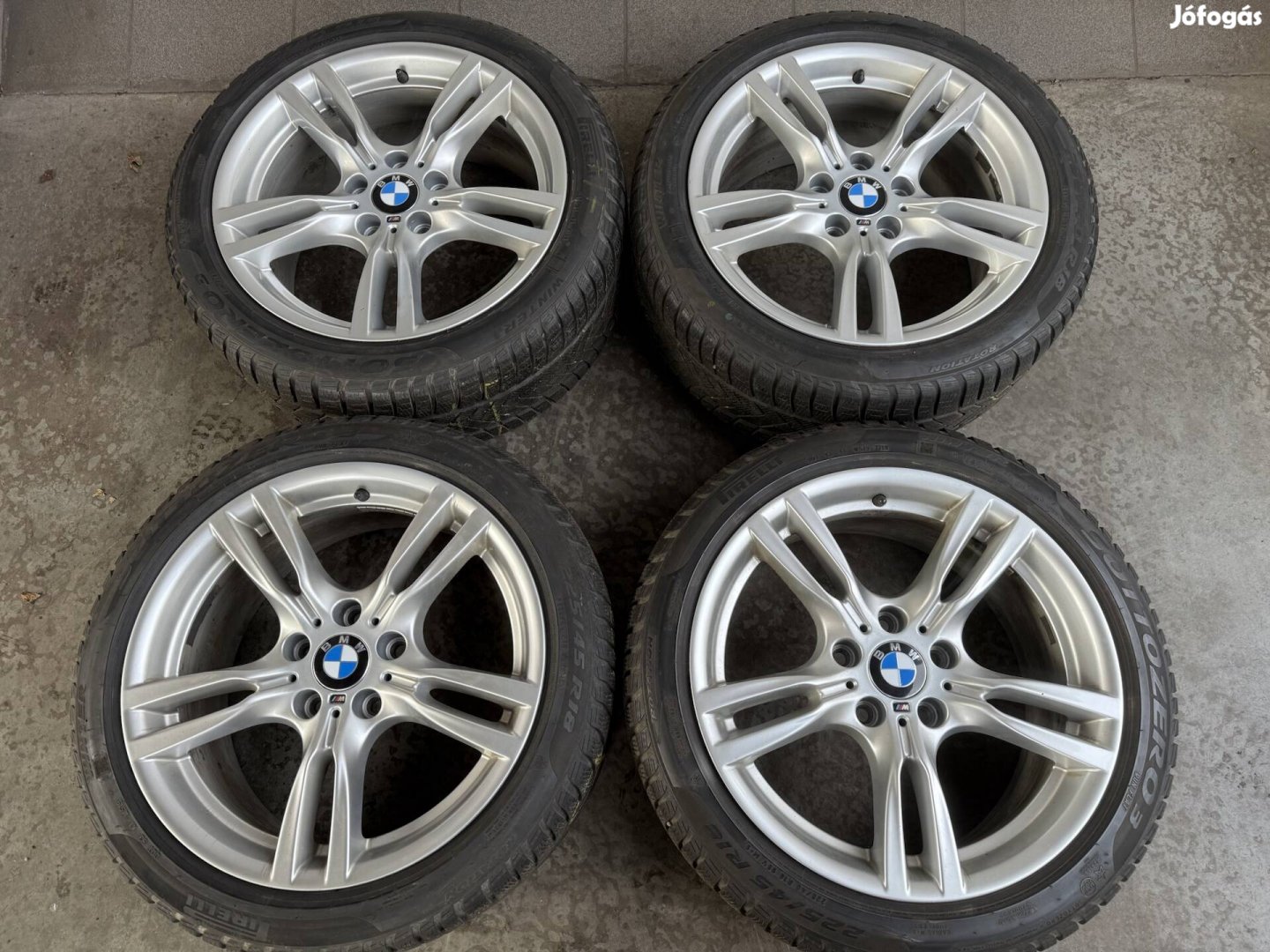 BMW F30-F31 Styling 400M 18" Gyári Alufelni Téligumival