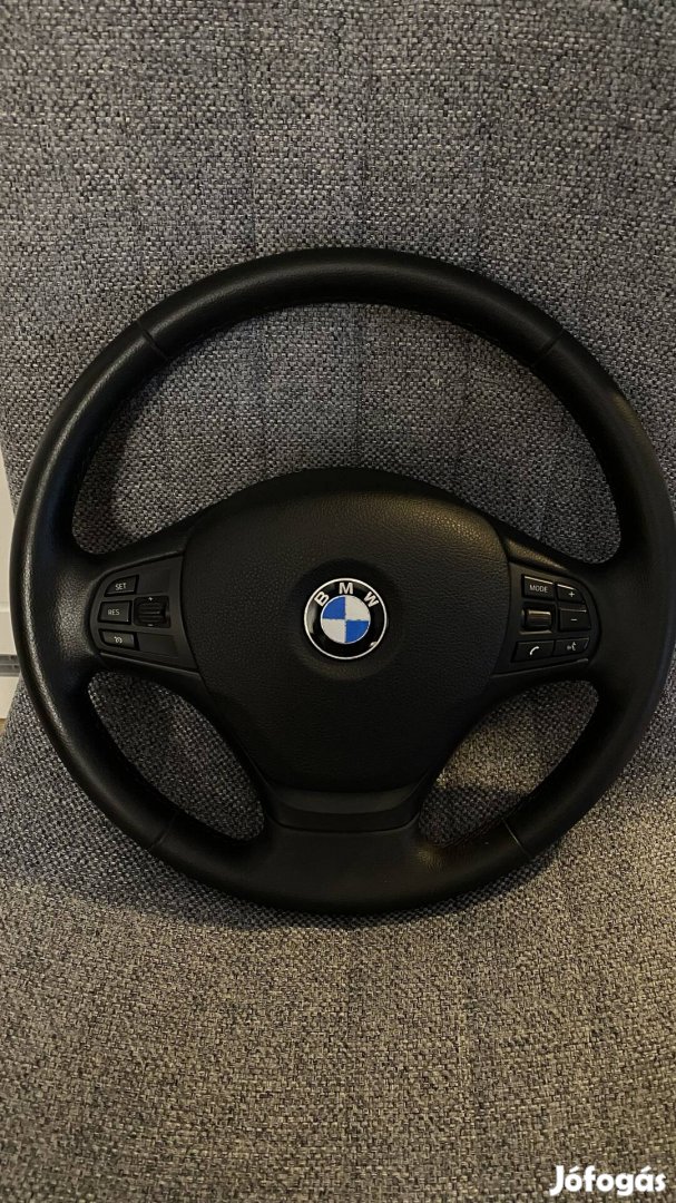 BMW F30 Kormány