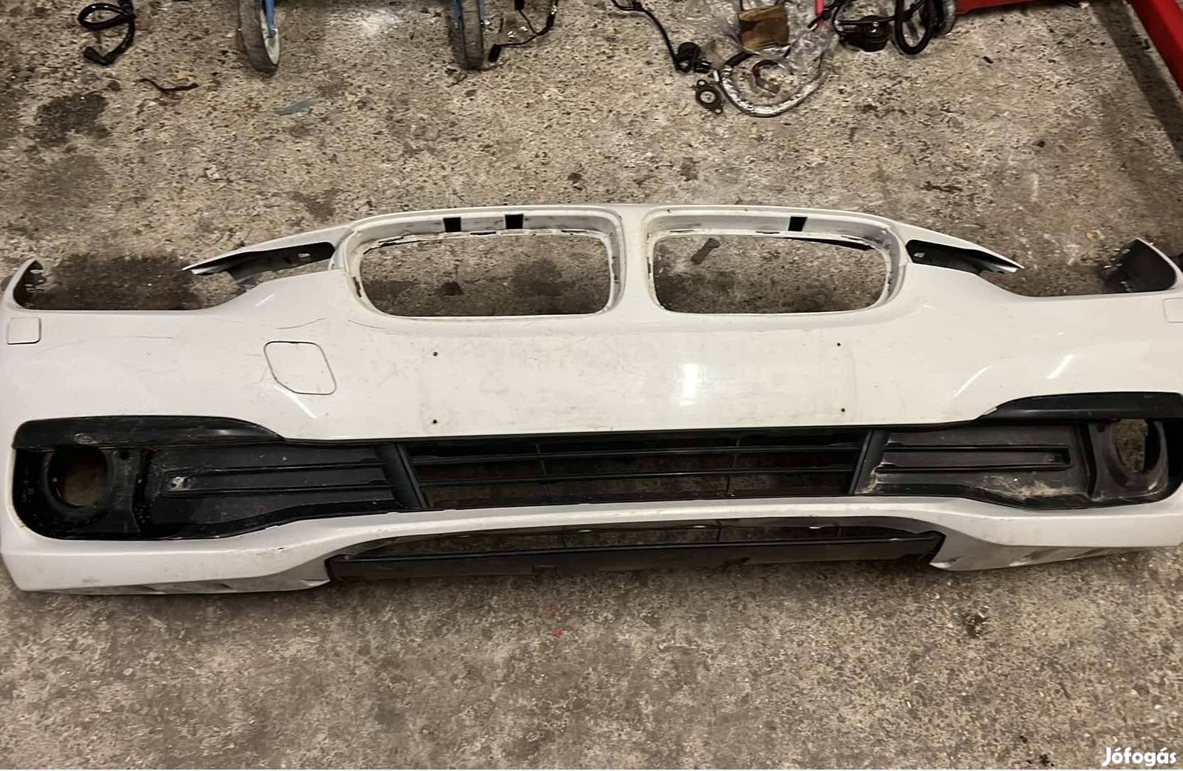 BMW F30 LCI első lökhárító