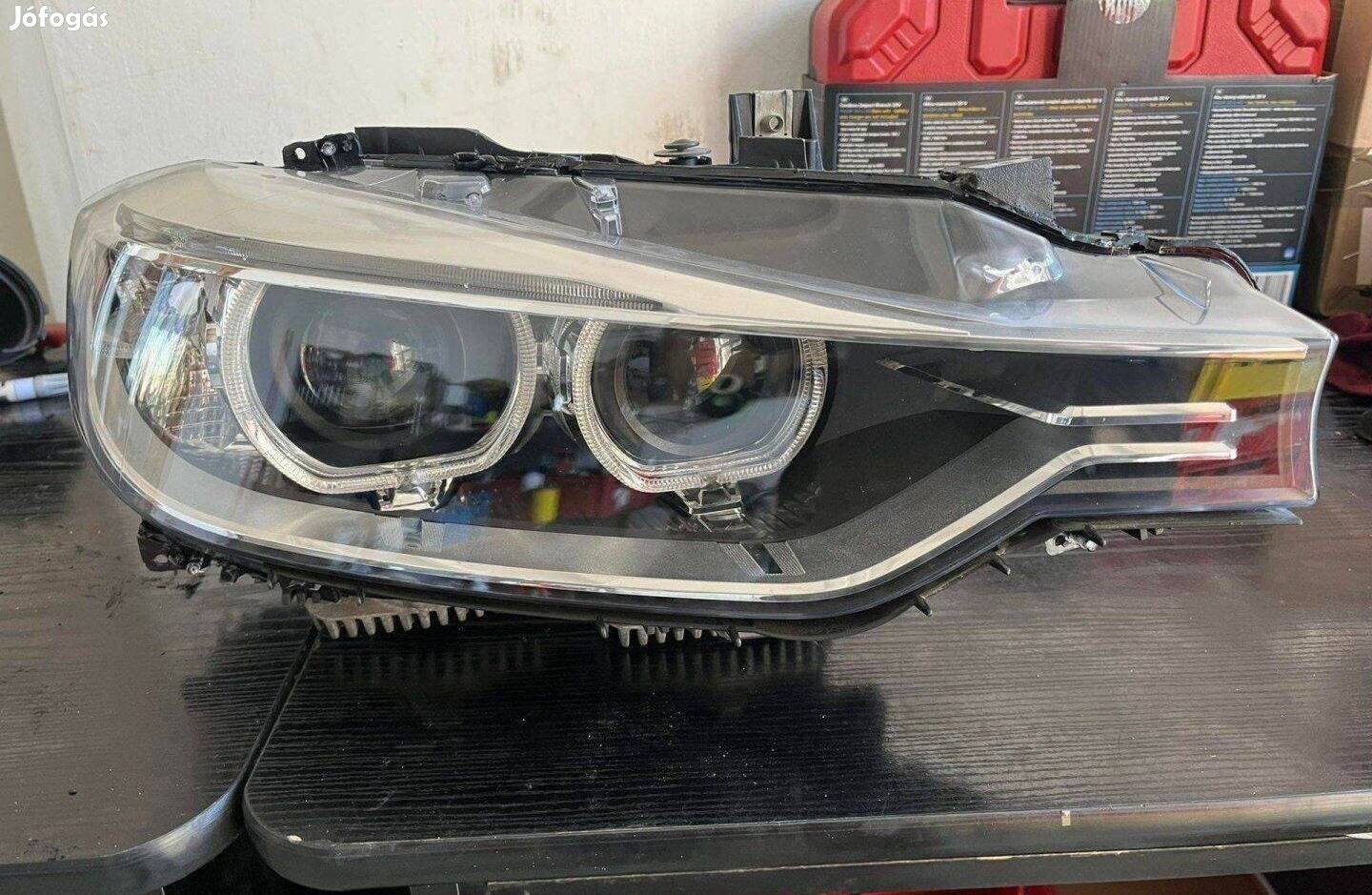 BMW F30 adaptív / kanyarkövető xenon fényszóró (pre-LCI)