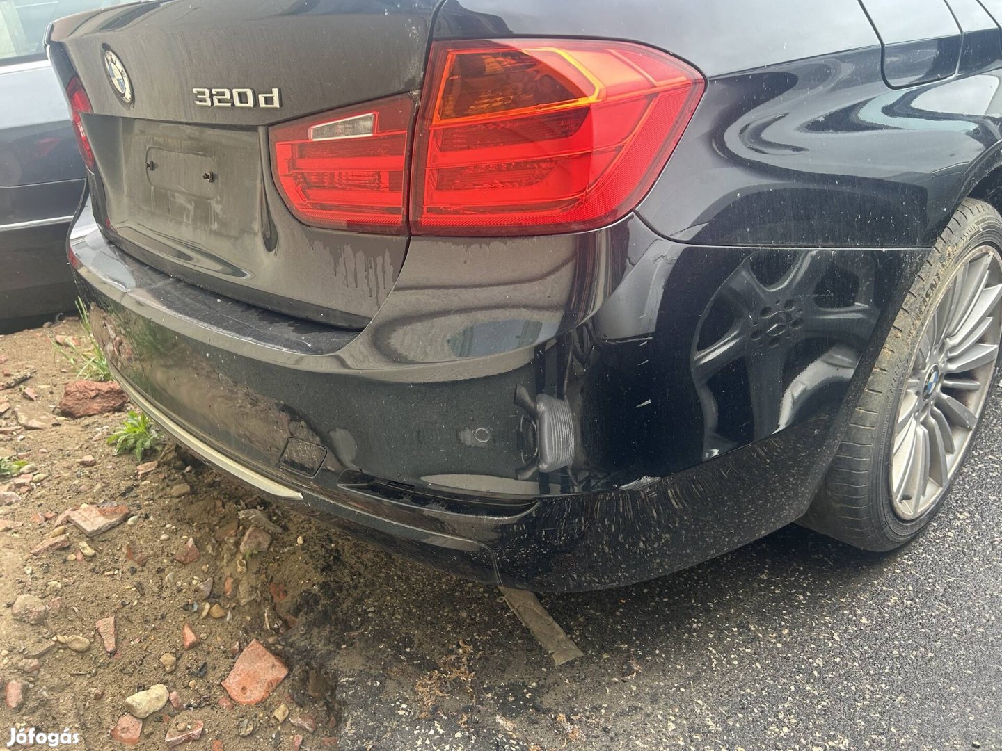 BMW F30 hátsó lökhárító