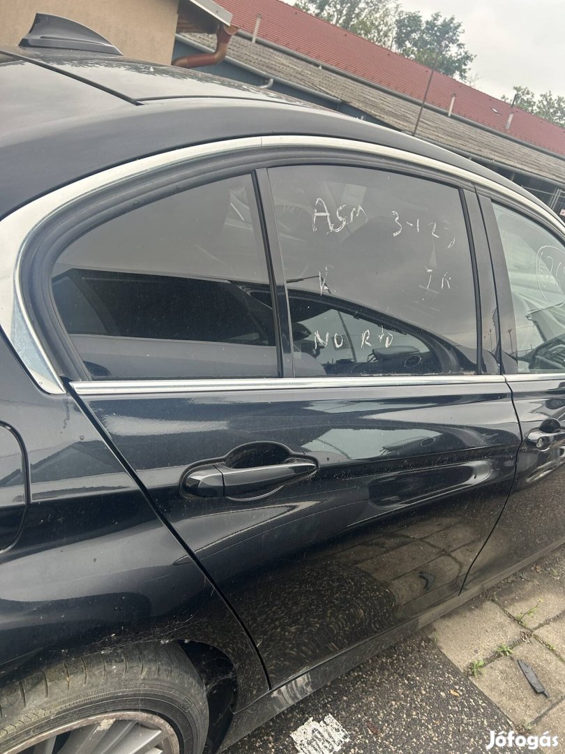 BMW F30 jobb hátsó ajtó