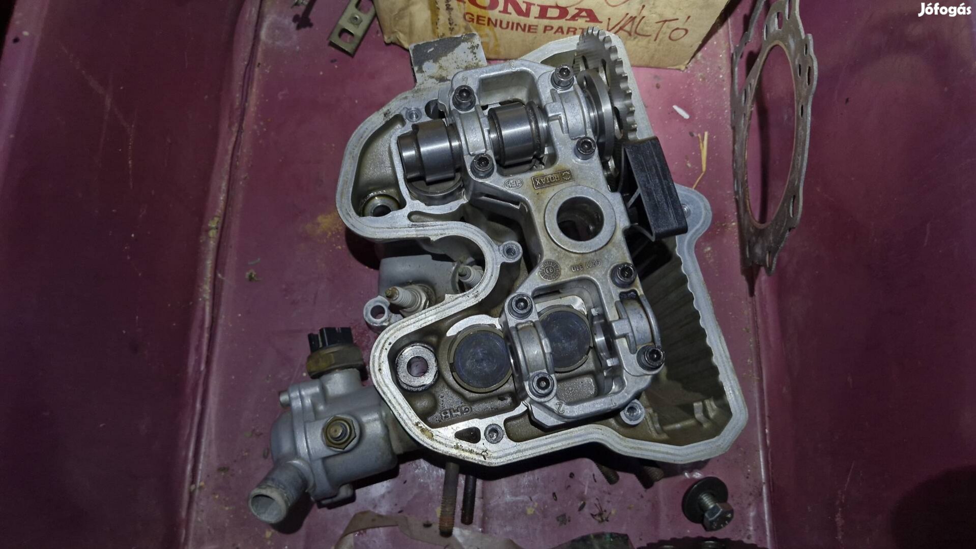 BMW F650 bontott blokk alkatrész hengerfej főtengely váltó kuplung 