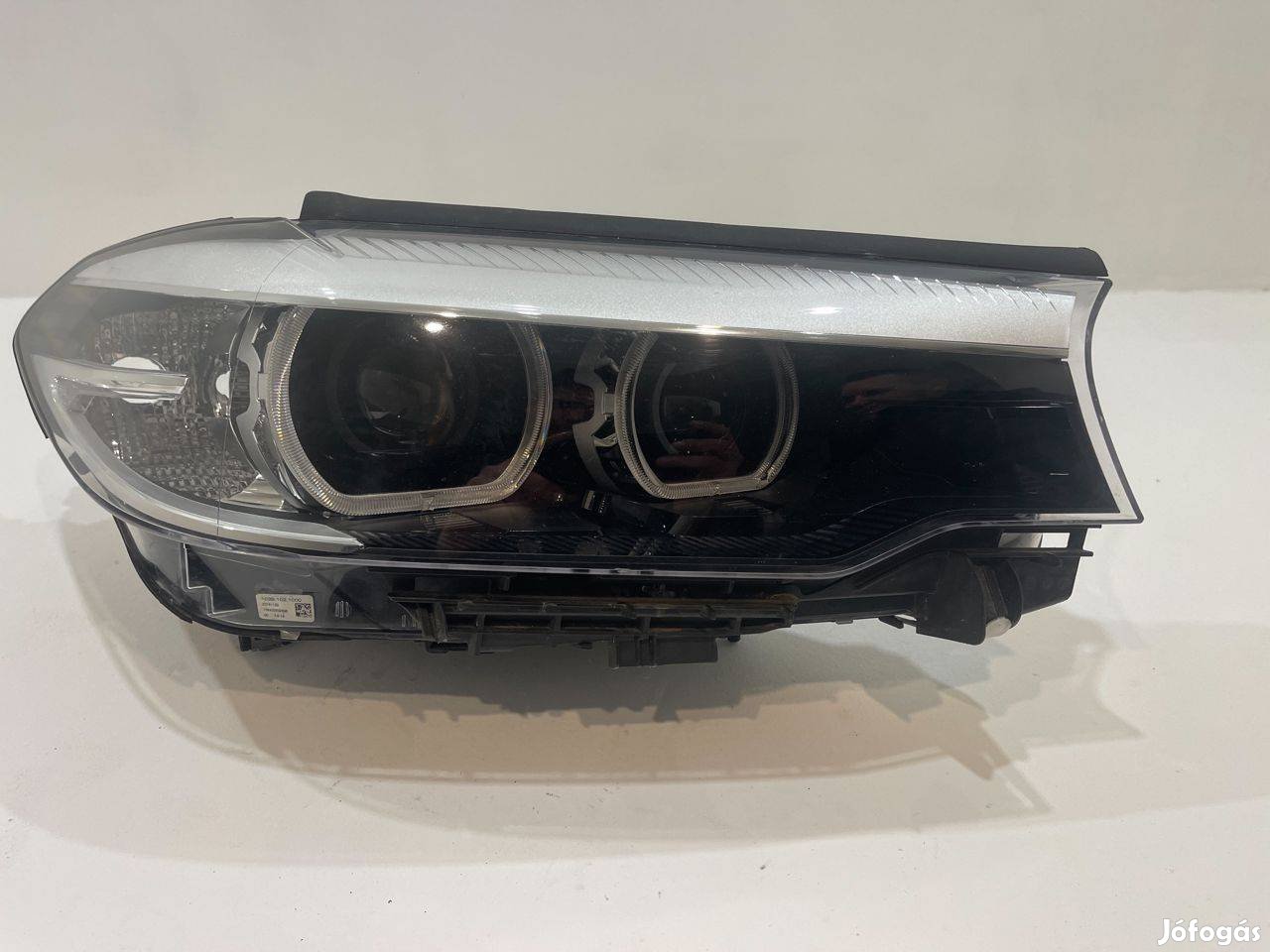 BMW G30 5-széria jobb fényszóró