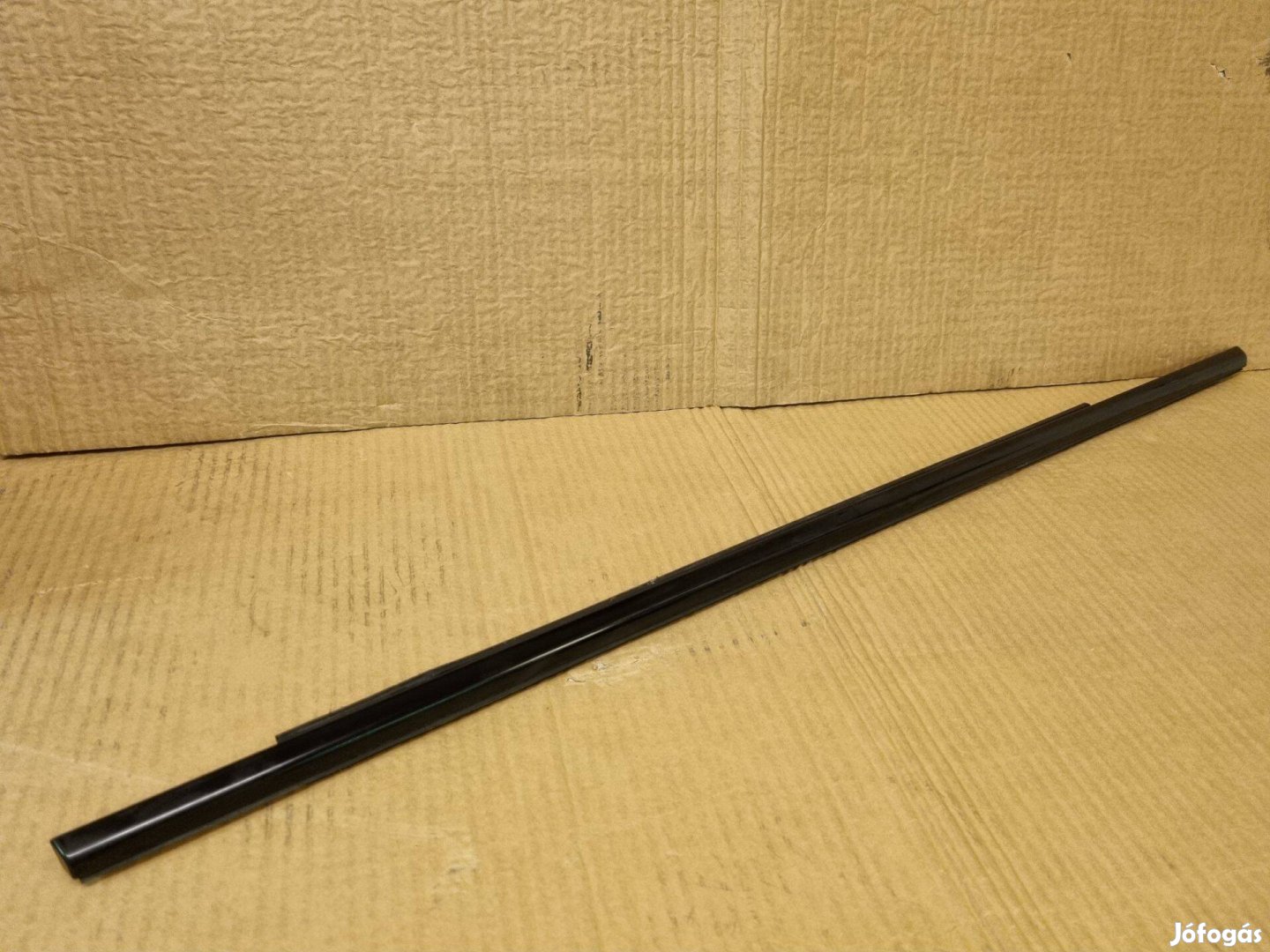 BMW G31 Jobb hátsó ajtó vízlehúzó léc 7404032