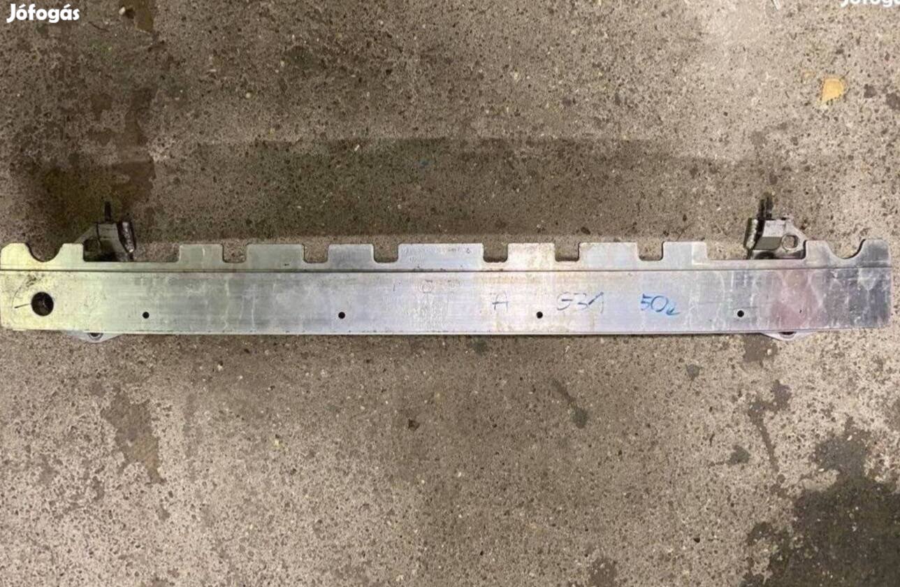 BMW G31 hátsó lökhárító merevítő