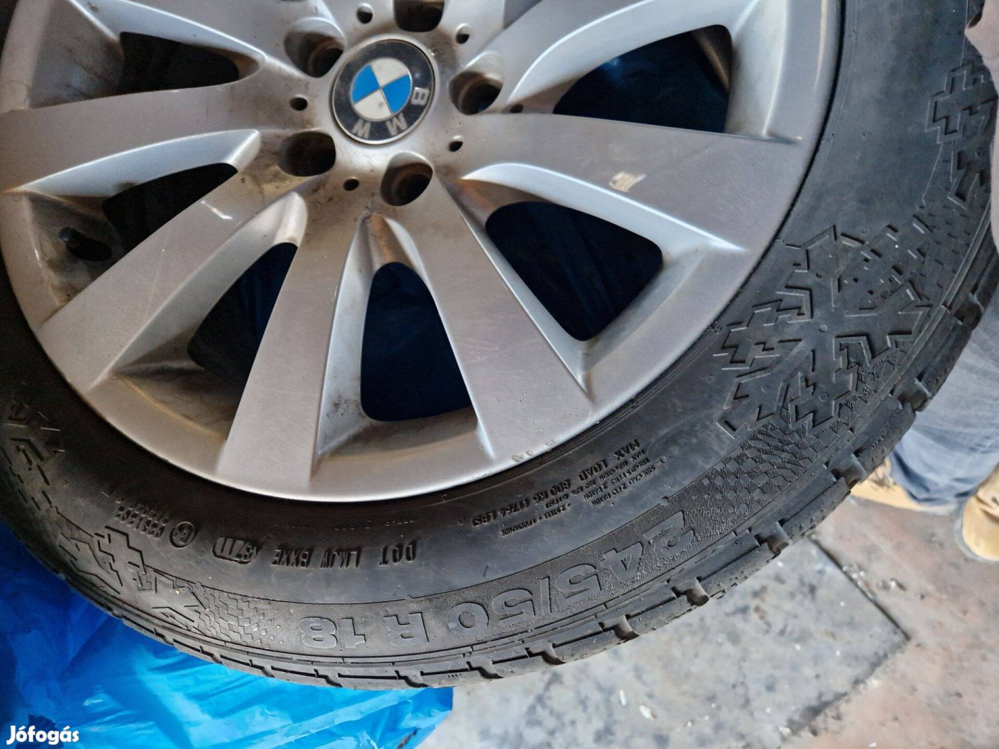 BMW Gyári Alufelni 18AS 245/50 R18-AS Téli Gumival Eladó