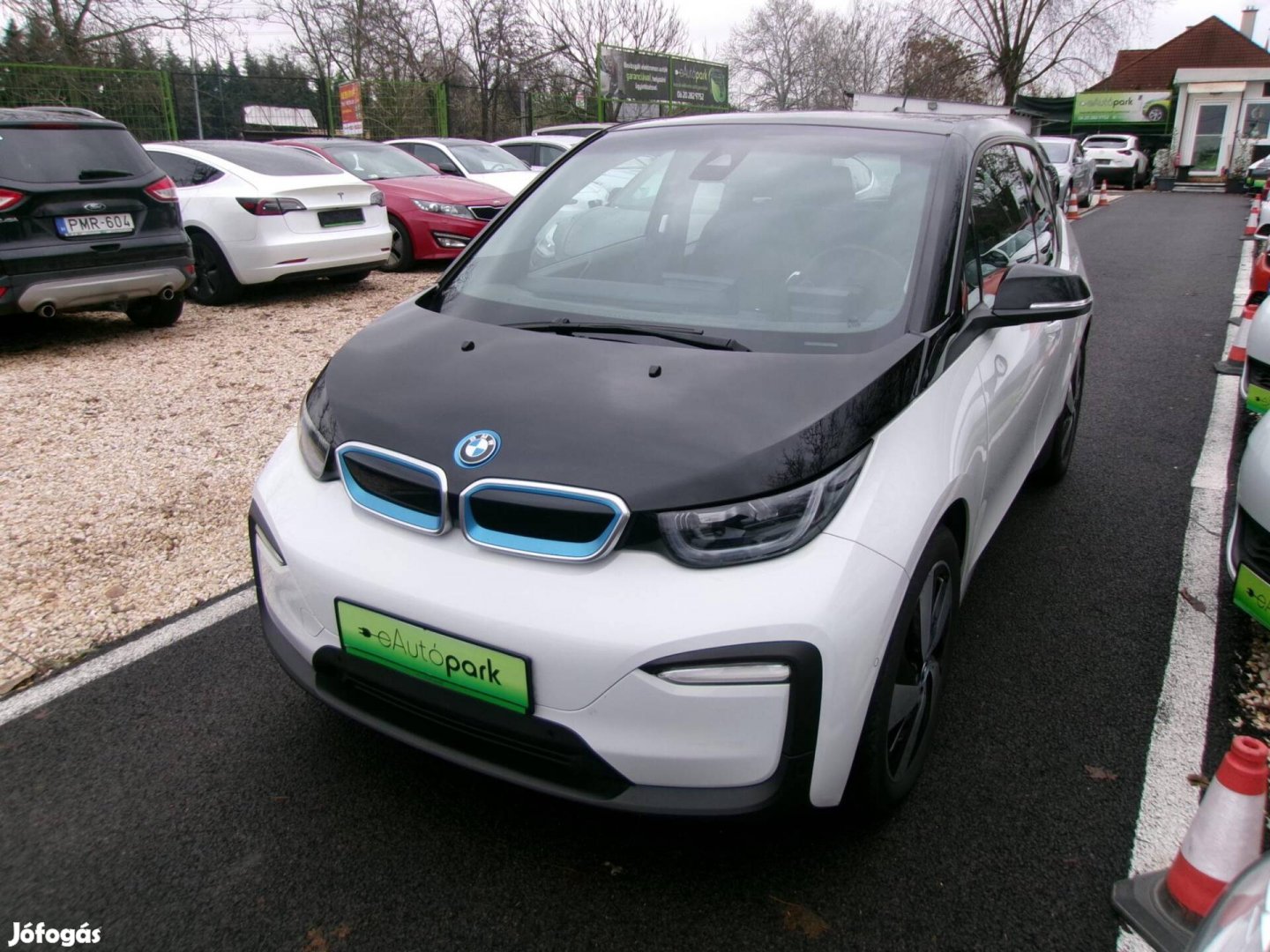 BMW I3 120Ah (Automata) LED-RADAR+Kamera+Ráfutá...