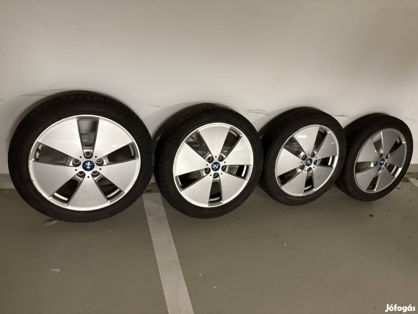 BMW I3 Alufelni Téligumival